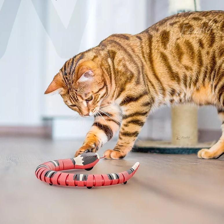 SensaSnake™ - Smart Sensing Cat Toy